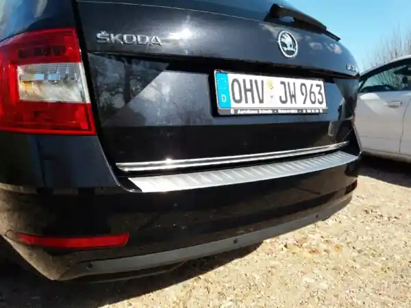 Popularny LISTWA CHROM KLAPA NA KLAPE Skoda Octavia 2 Kombi